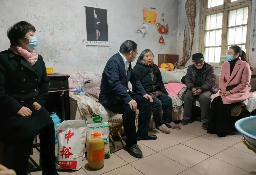 我為群眾辦實事——惠眾財金集團春節(jié)走訪慰問困難群眾(圖6)